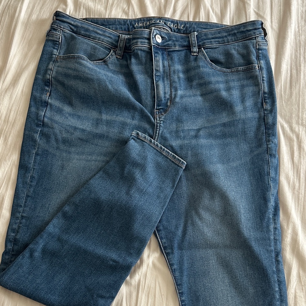 American Eagle Outfitters Women's Classic Denim skinny jeans